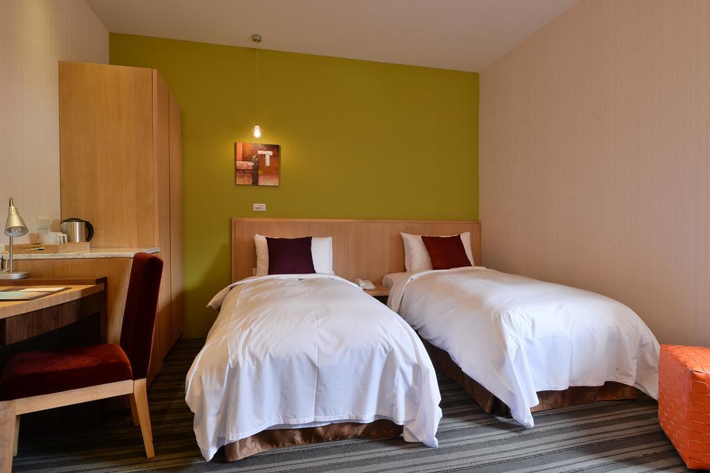 In Young Hotel Kaohsiung Luaran gambar